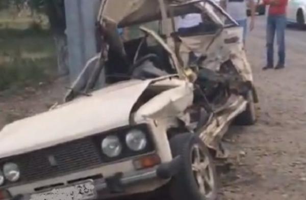 В Зеленокумске в столкновении с автозаком погиб водитель «Жигулей». Видео